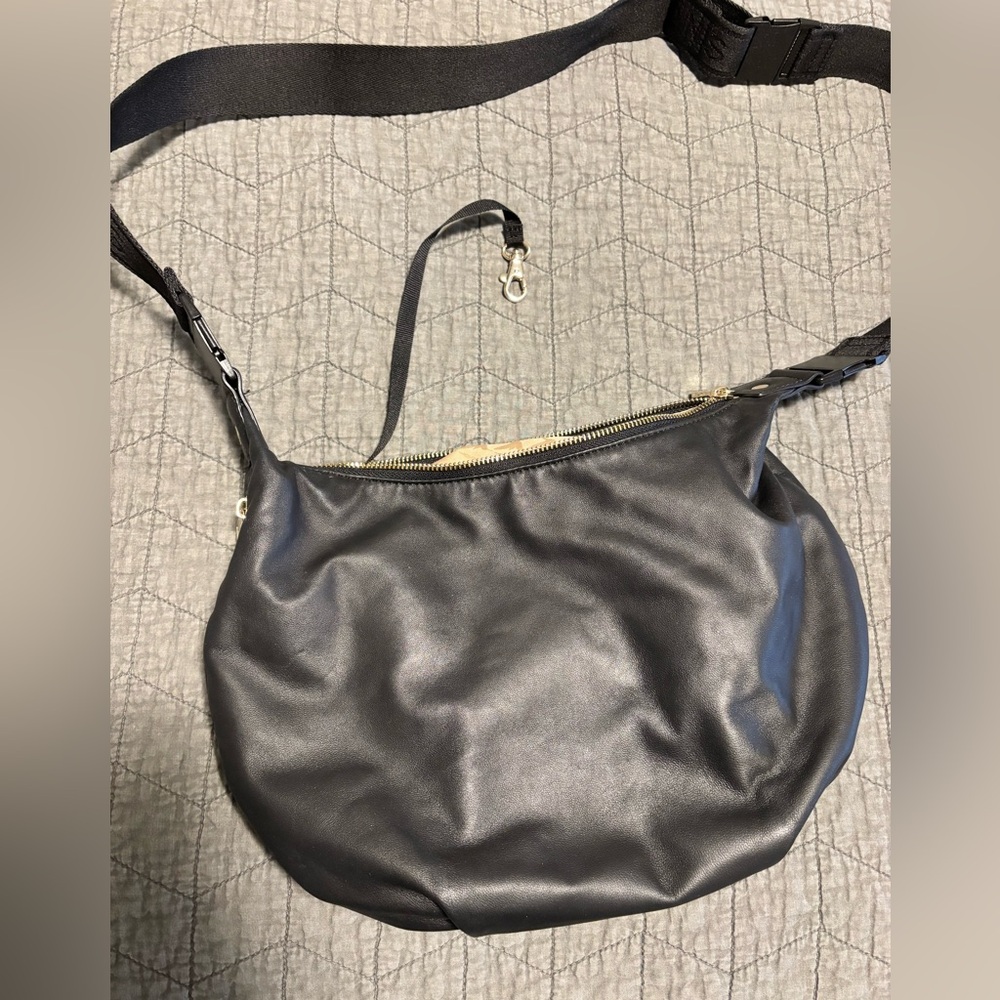 Lo and Sons Aoyoma Minimalist Black Leather Shoulder Bag with Adjustable Strap